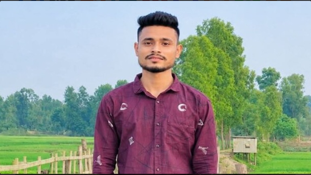 রায়পুরায় পারিবারিক কলহে ভাতিজাকে কুপিয়ে হত্যার অভিিযোগ।